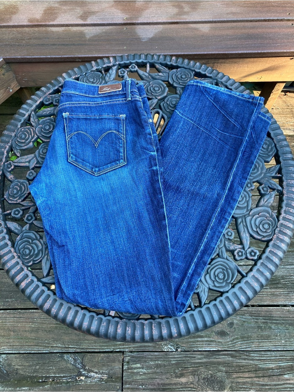 Levi’s Curve ID Bold Curve Jeans Women’s 28 Dark Wash Distressed Denim